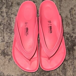 Birkenstock Women's Vibrant Pink Sandals